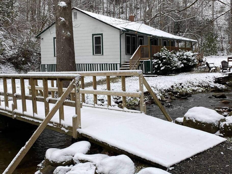 Creekside 1920'S Farmhouse Villa Bryson City Exterior photo
