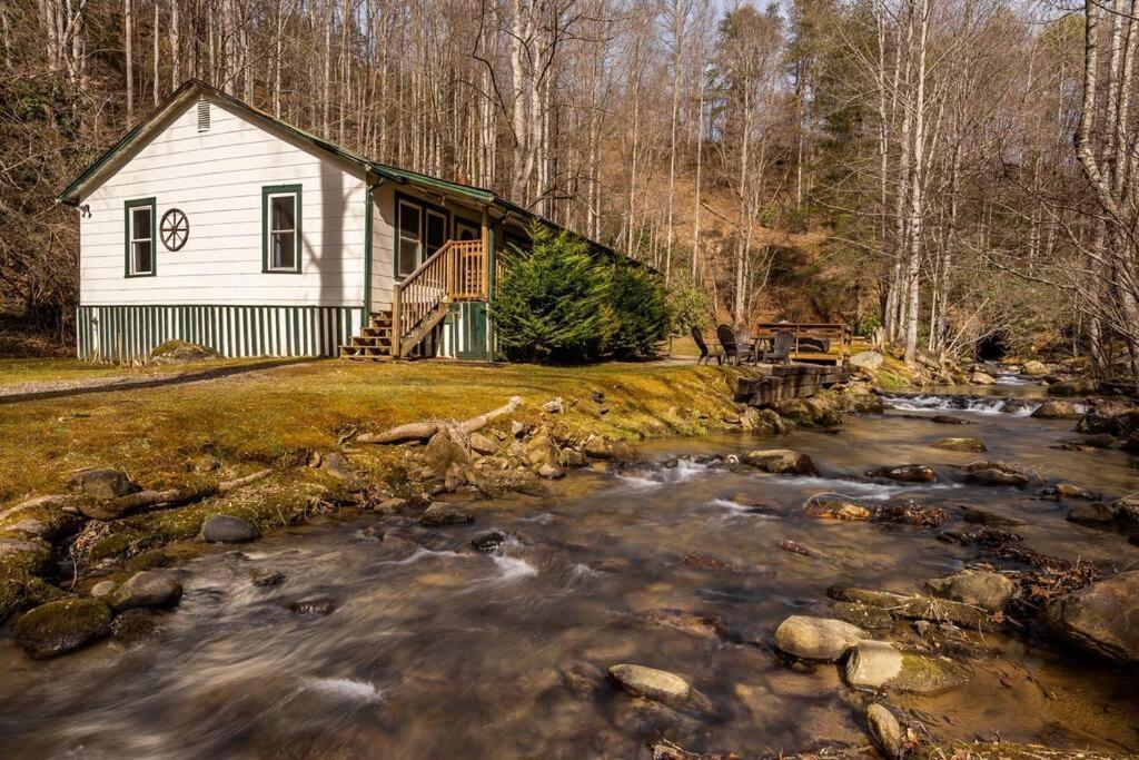 Creekside 1920'S Farmhouse Villa Bryson City Exterior photo